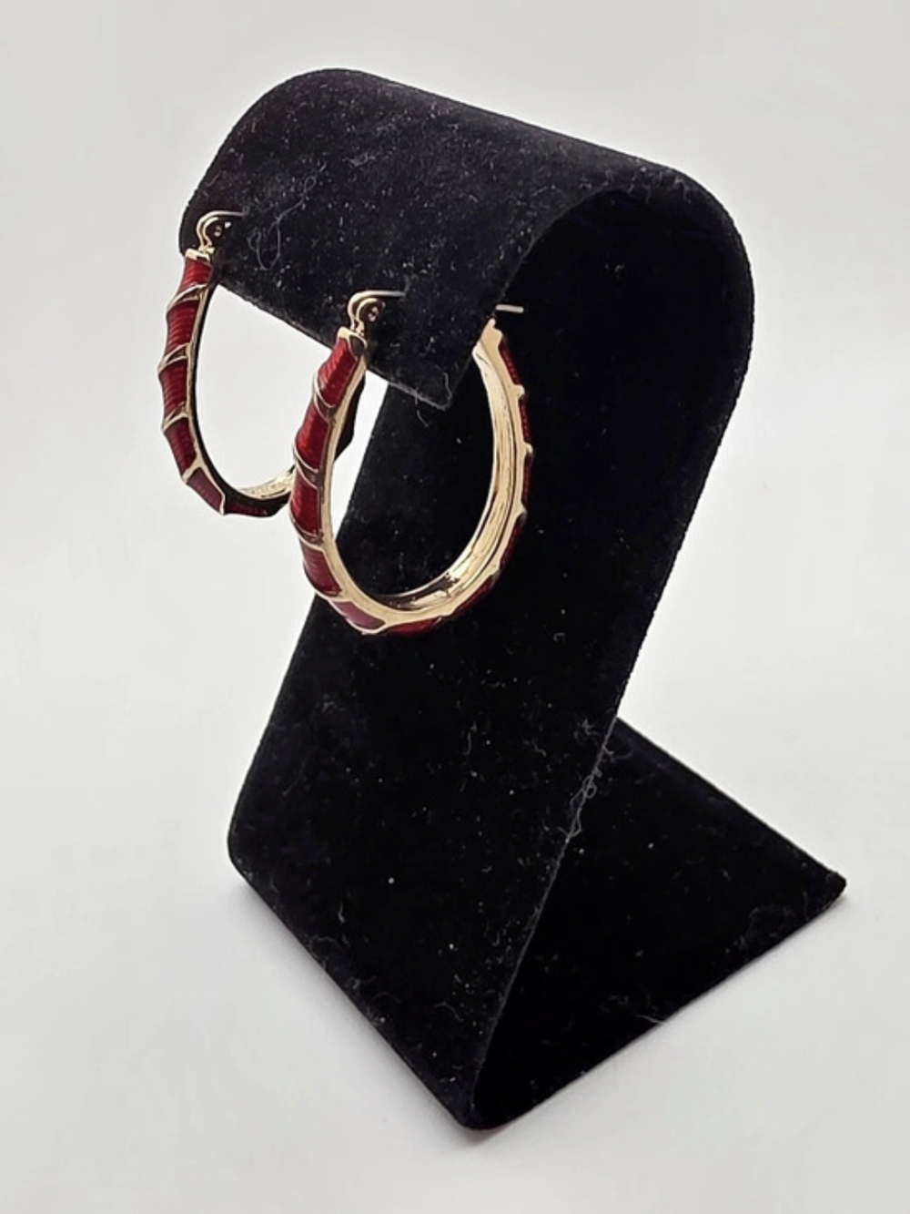 Avon Signature Collection Holiday Red Enamel Hoop Earrings